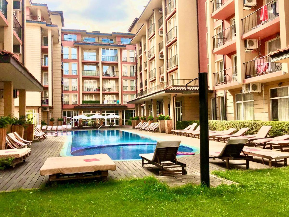 Sunny View Central - Menada Apartments サニービーチ エクステリア 写真