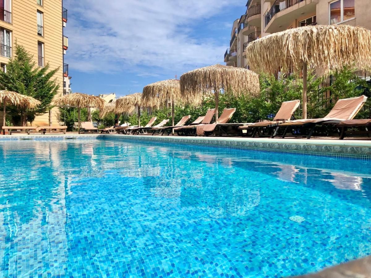 Sunny View Central - Menada Apartments サニービーチ エクステリア 写真
