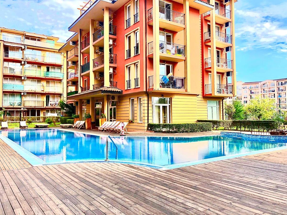 Sunny View Central - Menada Apartments サニービーチ エクステリア 写真