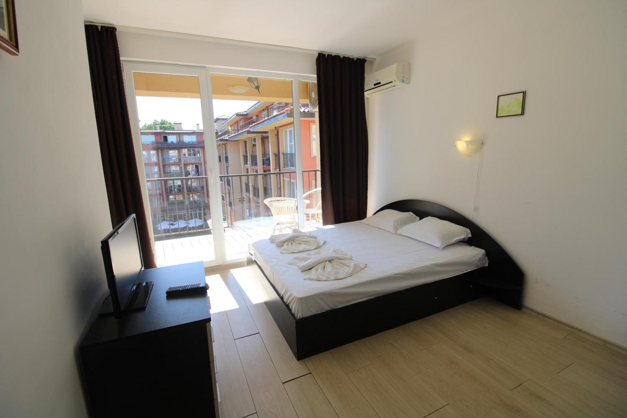 Sunny View Central - Menada Apartments サニービーチ 部屋 写真