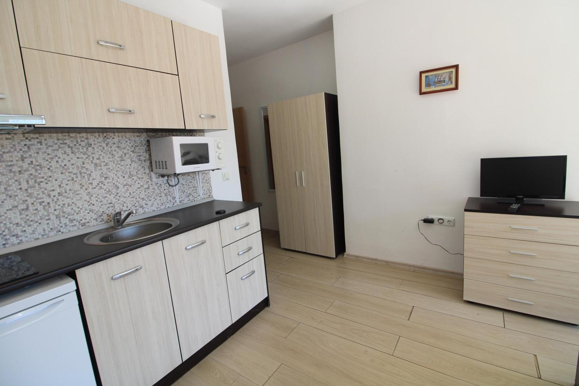 Sunny View Central - Menada Apartments サニービーチ 部屋 写真